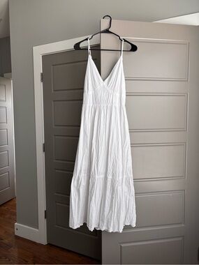 Jessica Simpson White V-Neck Spaghetti Strap Maxi Dress